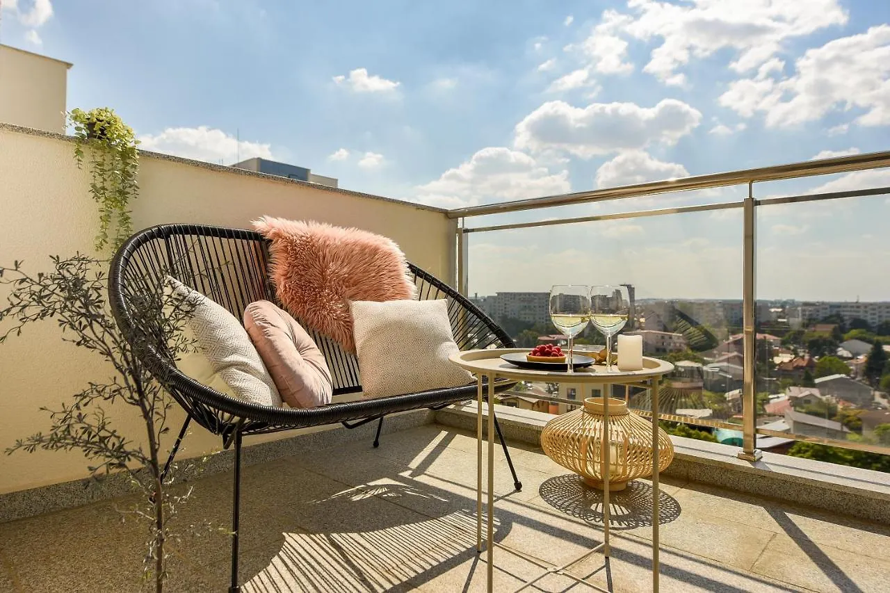 Eye Candy Romexpo 2-Bedroom With Free Parking Βουκουρέστι