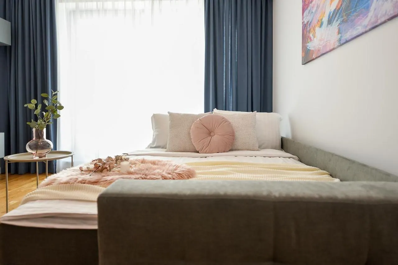 Eye Candy Romexpo 2-Bedroom With Free Parking Bucharest