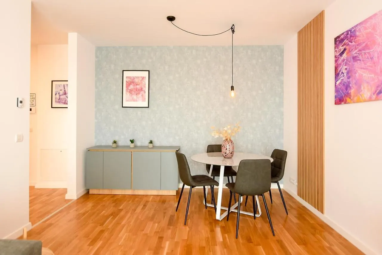 Eye Candy Romexpo 2-Bedroom With Free Parking Bucharest Romania